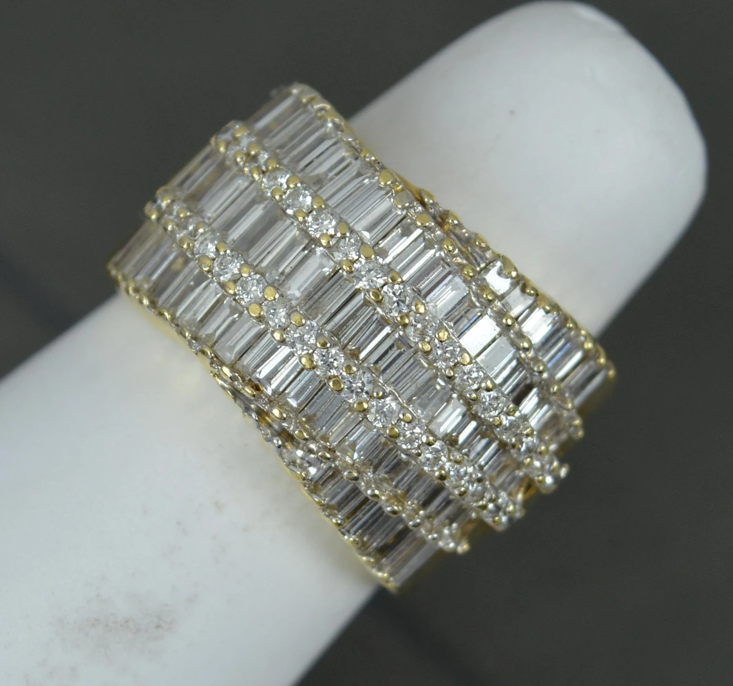 Unknown Heavy Bling 3.00 Carat Diamond And 18 Carat Yellow Gold Cluster Ring 9 Unknown Heavy Bling 3.00 Carat Diamond And 18 Carat Yellow Gold Cluster Ring – Image 7