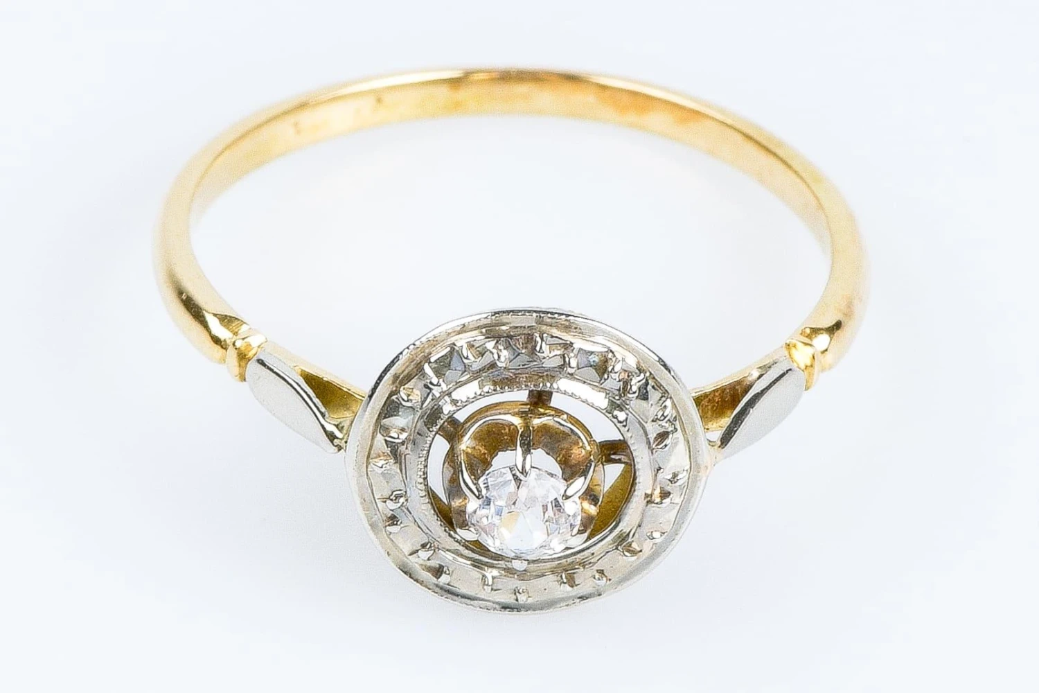 Unknown Antique 18-carat Yellow Gold Ring Decorated With Zirconium Oxide 9 Unknown Antique 18-carat Yellow Gold Ring Decorated With Zirconium Oxide – Image 7