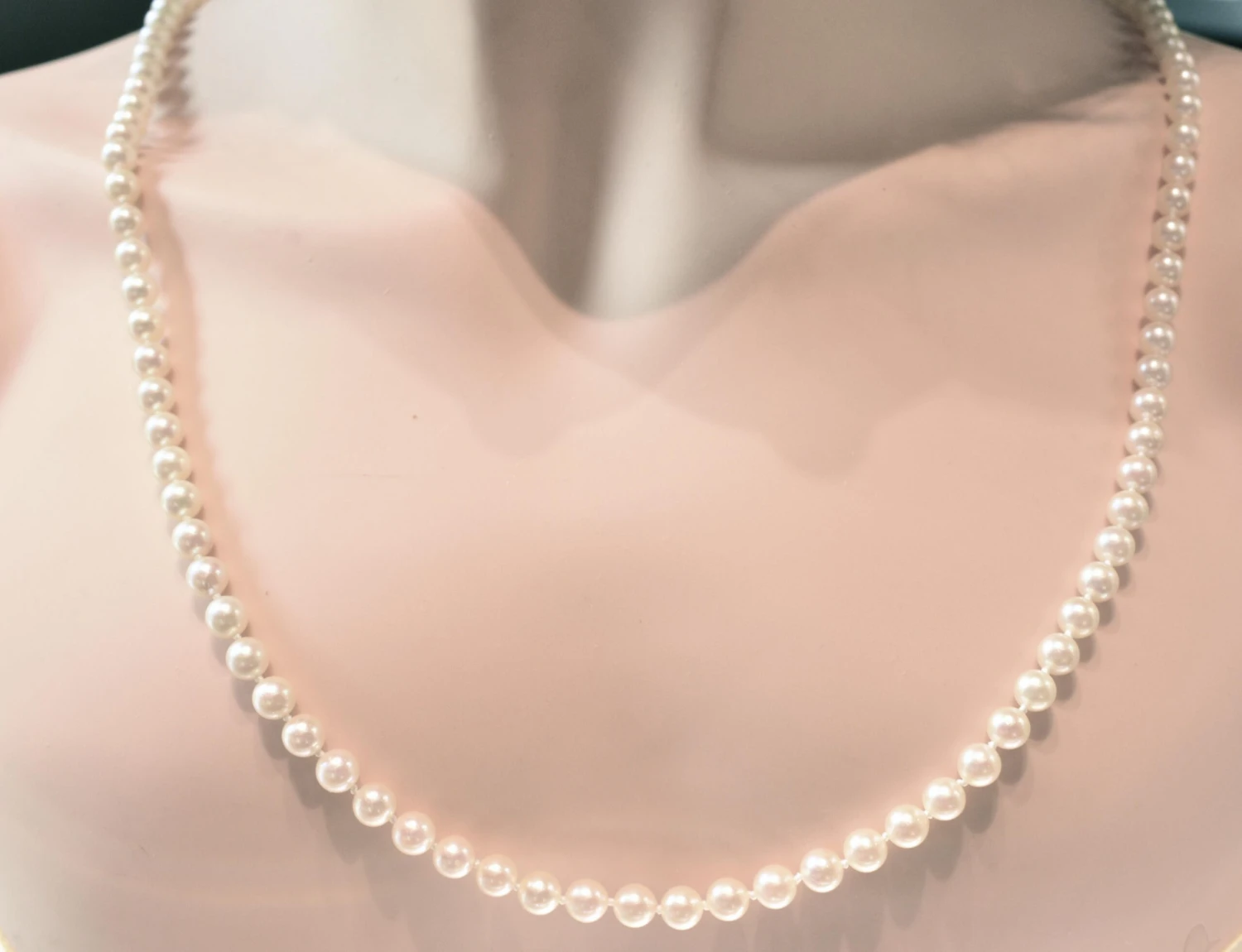 Unknown Fine Akoya Cultured Pearl Long Strand 6 Unknown Fine Akoya Cultured Pearl Long Strand – Image 4