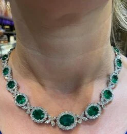Emerald And Diamond Necklace -Mode Bijouterie Magasin EFB669D7 5CD9 400C 85E9 3E8B45B3738B master