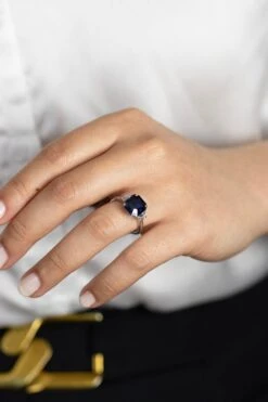 GIA Certified 3.73 Carats Emerald Cut Blue Sapphire Three-Stone Engagement Ring -Mode Bijouterie Magasin EM936S 3 master