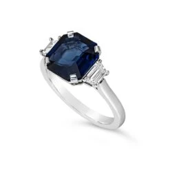 GIA Certified 3.73 Carats Emerald Cut Blue Sapphire Three-Stone Engagement Ring -Mode Bijouterie Magasin EM936S C1 copy master