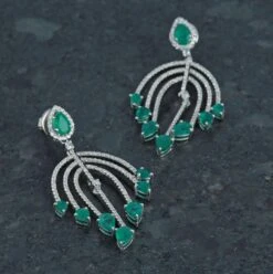 Unknown Emerald Dangle Earrings With Diamond In 18k Gold 9 Unknown Emerald Dangle Earrings With Diamond In 18k Gold -Mode Bijouterie Magasin FER11 SE 1033C 1 master