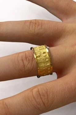 Italian 14k Gold Ring With Temple Of Persepolis Bas-Reliefs, Persian Style Ring 21 Italian 14k Gold Ring With Temple Of Persepolis Bas-Reliefs, Persian Style Ring -Mode Bijouterie Magasin FID 048 AN 22 master 1