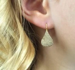 1.12 Carats Diamonds Yellow 18kt Gold Pear Drop Earrings By Lauren Harper -Mode Bijouterie Magasin File Mar 29 2 21 13 PM master