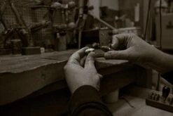 Butterfly Brooch With Pink Red And Blue Sapphires Diamonds In 18Kt Rose Gold 18 Butterfly Brooch With Pink Red And Blue Sapphires Diamonds In 18Kt Rose Gold -Mode Bijouterie Magasin GENERAL 3 master 1