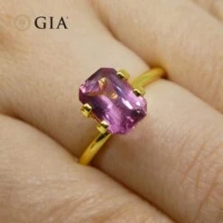 2.15 Carat Octagonal Purplish Pink Sapphire GIA Certified Madagascar -Mode Bijouterie Magasin GIAS2168 12 master