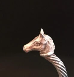 Paul Eaton Sculpted Pony Heads On Sterling Silver Twisted Bangle Bracelet -Mode Bijouterie Magasin Horse closeup master