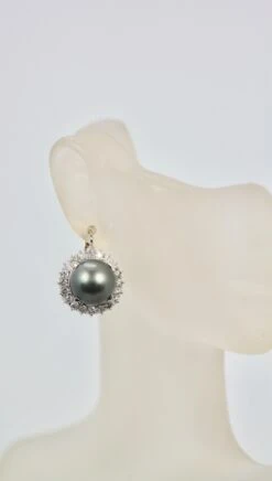 Unknown Tahitian South Seas Black Pearl Earrings With Diamond Surround -Mode Bijouterie Magasin IMG 0095 master