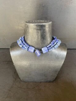 One-of-a-kind Necklace In Lapis Lazuli From The Danish Brand 9 One-of-a-kind Necklace In Lapis Lazuli From The Danish Brand -Mode Bijouterie Magasin IMG 1328 copy master