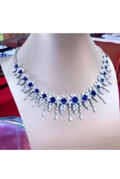Amazing 43.08 Carats Of Royal Blue Ceylon Sapphires And Diamonds On Necklace 11 Amazing 43.08 Carats Of Royal Blue Ceylon Sapphires And Diamonds On Necklace -Mode Bijouterie Magasin IMG 1333 master