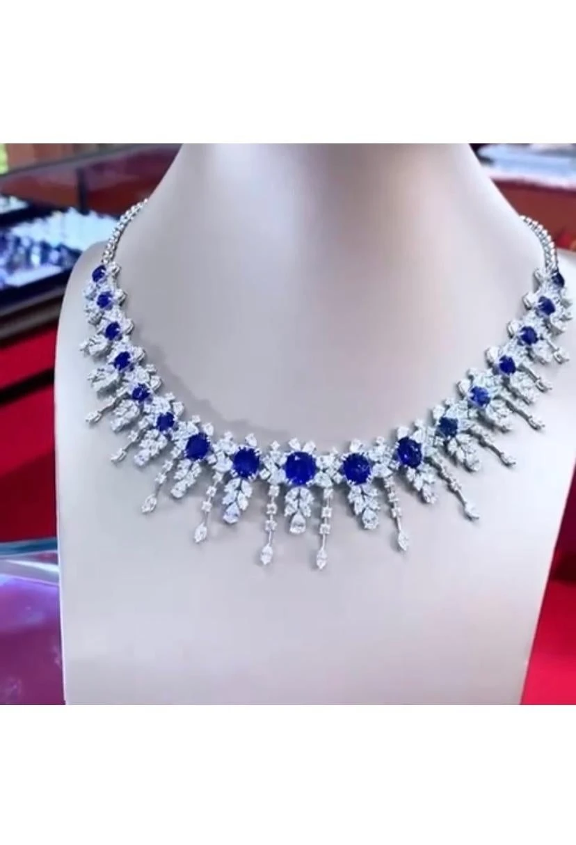 Amazing 43.08 Carats Of Royal Blue Ceylon Sapphires And Diamonds On Necklace 5 Amazing 43.08 Carats Of Royal Blue Ceylon Sapphires And Diamonds On Necklace – Image 3
