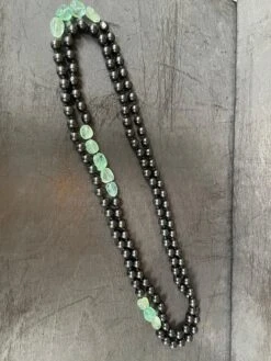 One-of-a-kind Necklace In Green Fluorite From The Danish Brand 8 One-of-a-kind Necklace In Green Fluorite From The Danish Brand -Mode Bijouterie Magasin IMG 1371 copy master