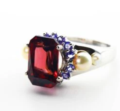 AJD Elegant 7.2 Ct Brilliant Red Zircon, Sapphire, Pearl Sterling Cocktail Ring -Mode Bijouterie Magasin IMG 1450 master
