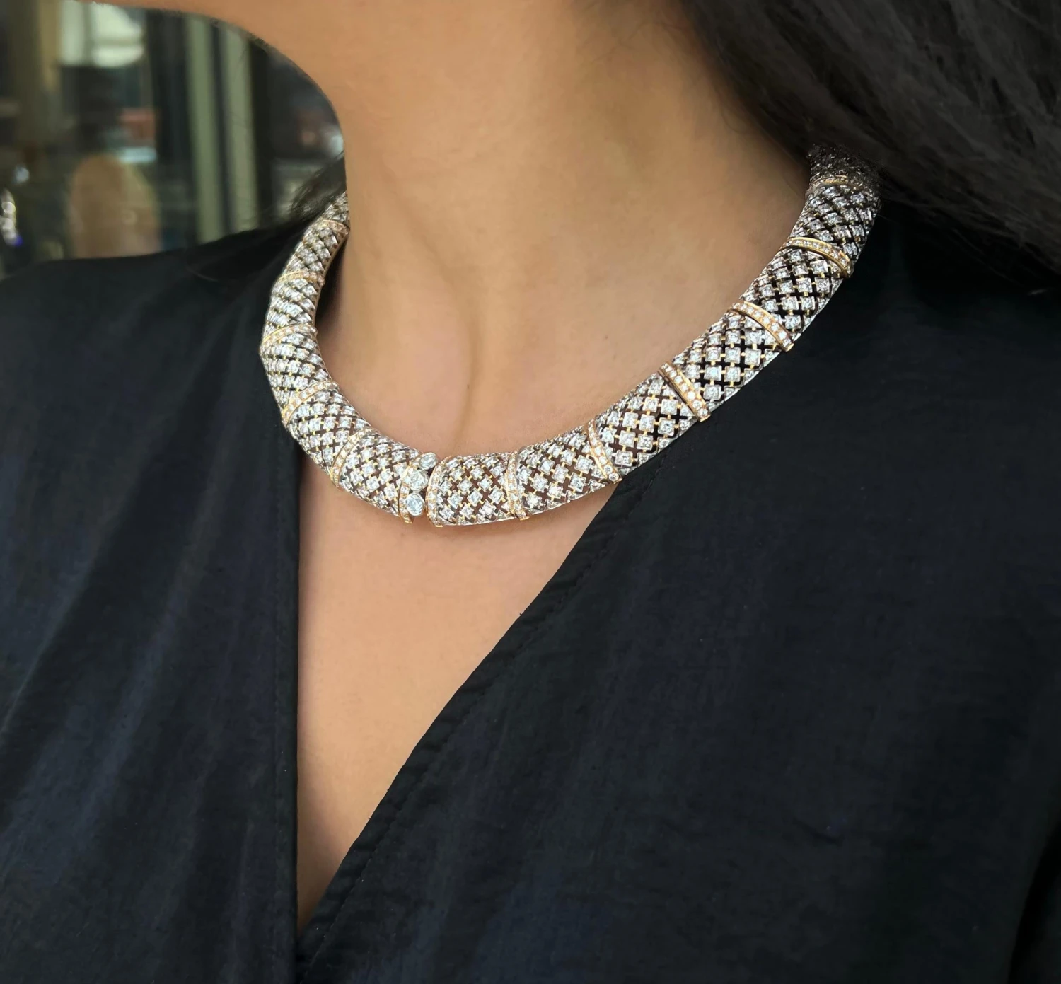 Unknown 22.01ct Diamond 18 Carat White And Yellow Gold Honeycomb Collar Necklace 8 Unknown 22.01ct Diamond 18 Carat White And Yellow Gold Honeycomb Collar Necklace – Image 6