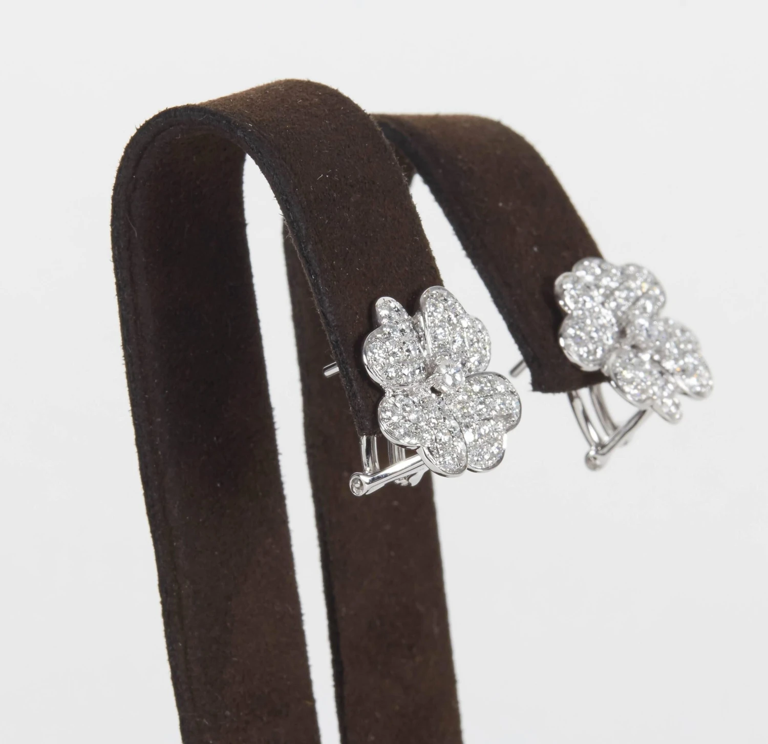 Diamond Gold Flower Earrings 5 Diamond Gold Flower Earrings – Image 3