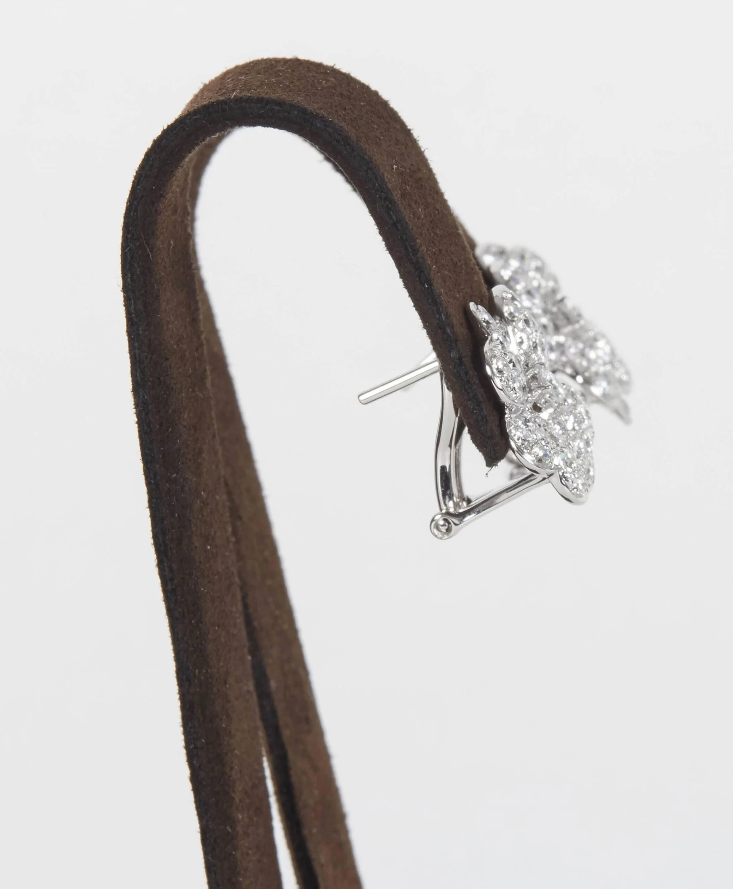 Diamond Gold Flower Earrings 6 Diamond Gold Flower Earrings – Image 4