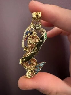 Rosior One-Off Seahorse Earrings With Diamonds, Sapphires, Emeralds And Rubies 16 Rosior One-Off Seahorse Earrings With Diamonds, Sapphires, Emeralds And Rubies -Mode Bijouterie Magasin IMG 1683551827175 master