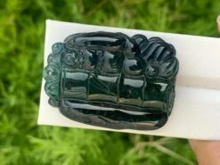Unknown Amazing Drill Huge 119.05 Carat Natural Tourmaline Carving For Necklace Jewelry -Mode Bijouterie Magasin IMG 1684 master
