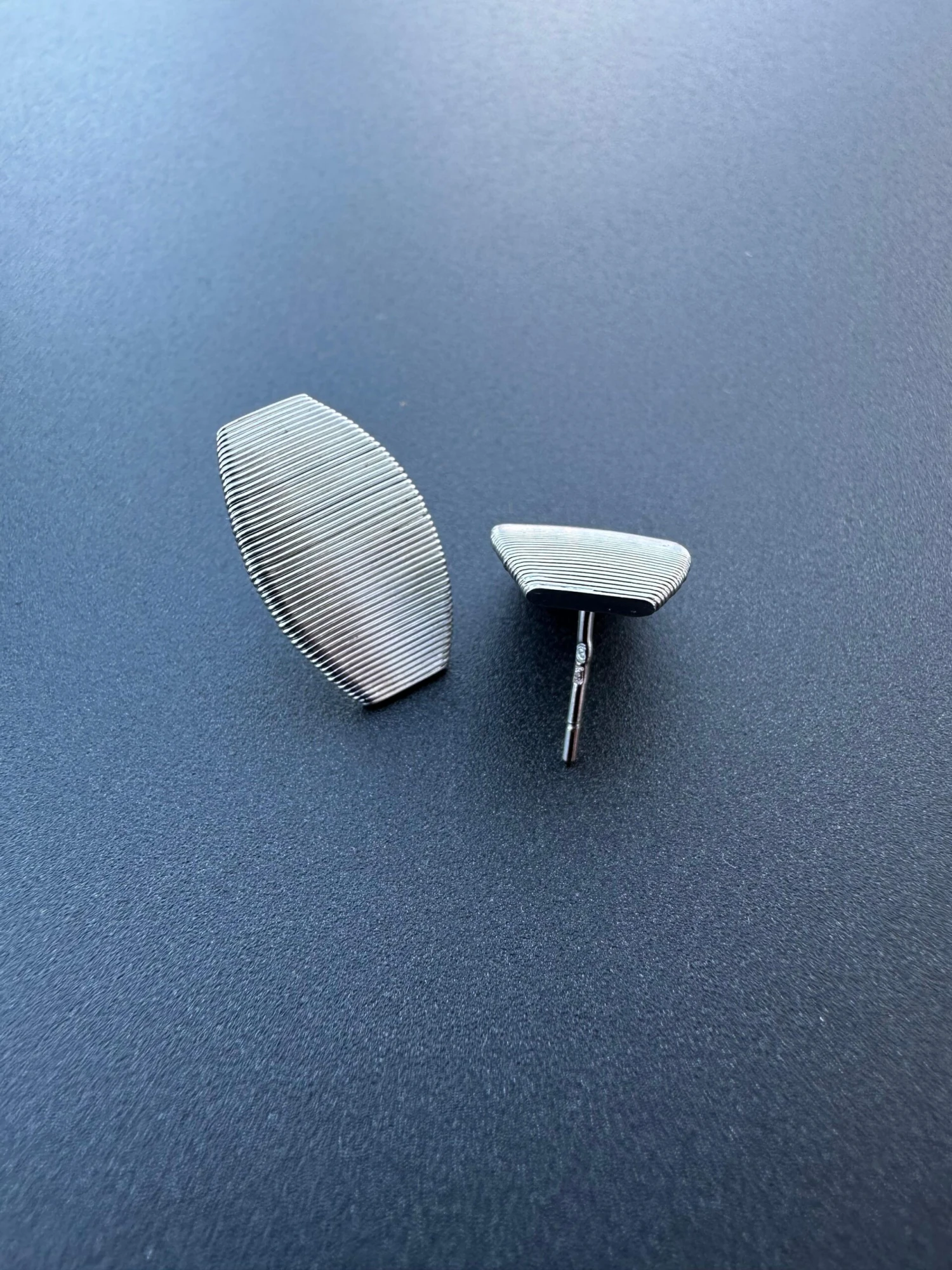 Rosior White Gold Drop Earrings 10 Rosior White Gold Drop Earrings – Image 8