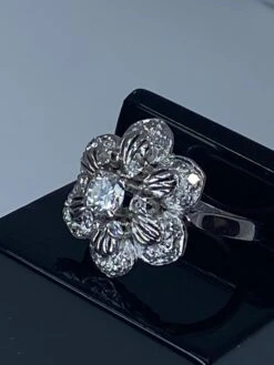 Unknown Engagement Ring In 18 Carat, Flower Model Set With Diamonds -Mode Bijouterie Magasin IMG 1686409451049 master