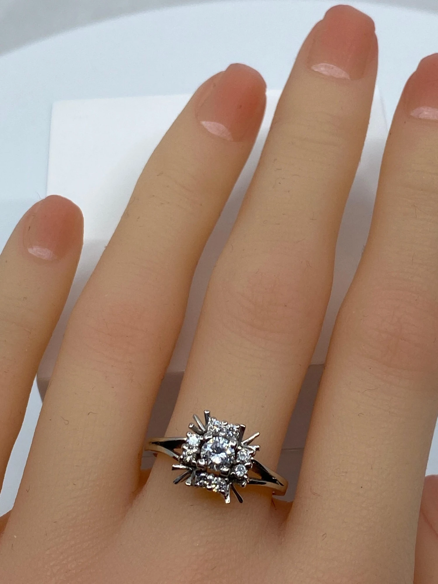 Unknown 18 Carat White Gold Ring, Square Flower Model In Gold Threads And Diamonds 6 Unknown 18 Carat White Gold Ring, Square Flower Model In Gold Threads And Diamonds – Image 4