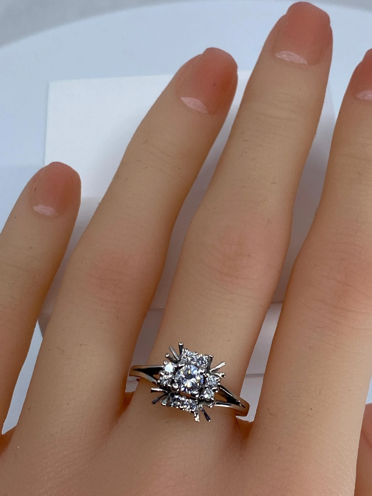 Unknown 18 Carat White Gold Ring, Square Flower Model In Gold Threads And Diamonds 7 Unknown 18 Carat White Gold Ring, Square Flower Model In Gold Threads And Diamonds – Image 5