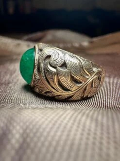 Unknown Emerald Ring With Engravings -Mode Bijouterie Magasin IMG 1686667897115 master