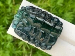 Unknown Amazing Drill Huge 119.05 Carat Natural Tourmaline Carving For Necklace Jewelry -Mode Bijouterie Magasin IMG 1688 master