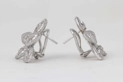 Stunning Baguette And Round Diamond Gold Cluster Earrings 13 Stunning Baguette And Round Diamond Gold Cluster Earrings -Mode Bijouterie Magasin IMG 1772 master