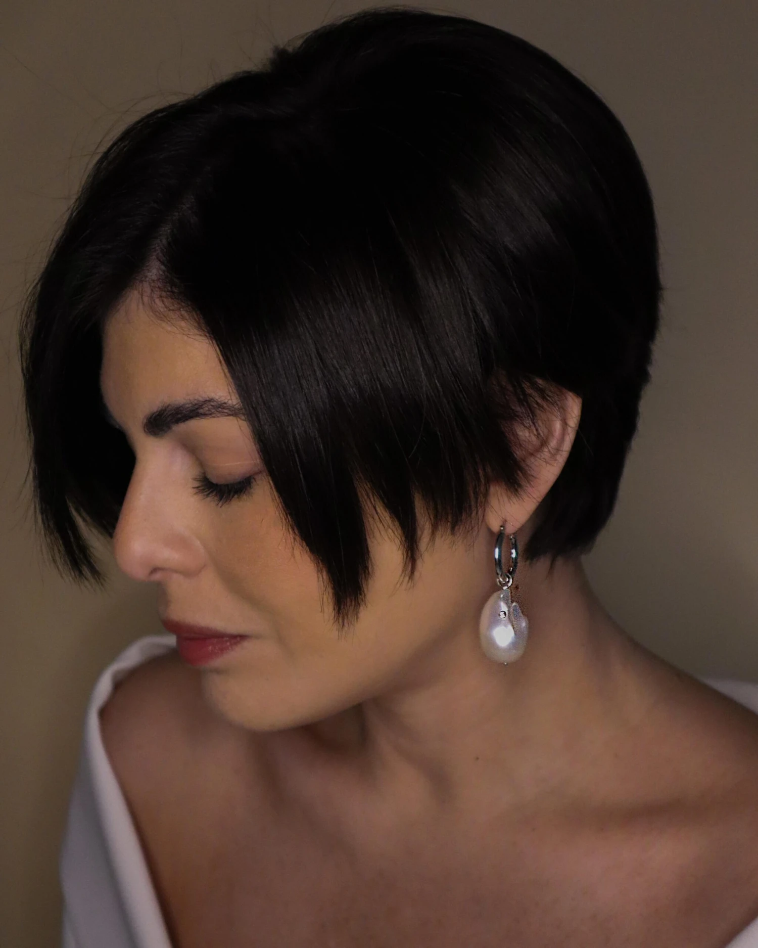 Cyntia Miglio Baroque Pearl With Diamonds Hoop Earrings 8 Cyntia Miglio Baroque Pearl With Diamonds Hoop Earrings – Image 6