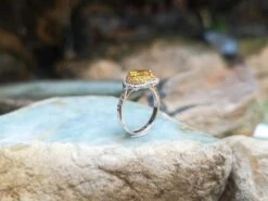 Unknown Heart Shape Yellow Sapphire With Diamond Ring Set In 18 Karat White Gold 23 Unknown Heart Shape Yellow Sapphire With Diamond Ring Set In 18 Karat White Gold -Mode Bijouterie Magasin IMG 20210424 074357 master