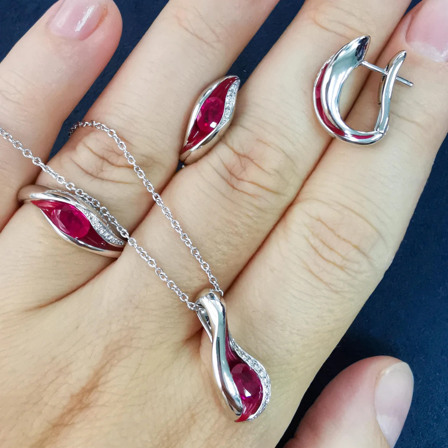 Rubies Diamonds Enamel 18 Karat White Gold Melted Colors Suite 10 Rubies Diamonds Enamel 18 Karat White Gold Melted Colors Suite – Image 8