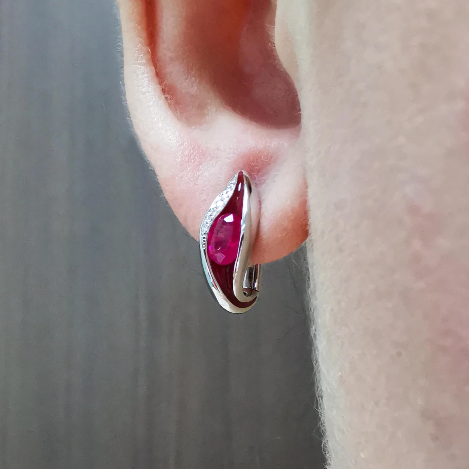 Rubies Diamonds Enamel 18 Karat White Gold Melted Colors Suite 14 Rubies Diamonds Enamel 18 Karat White Gold Melted Colors Suite – Image 12