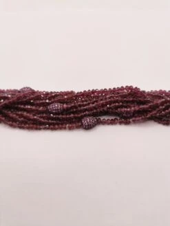 Unknown Rhodolite Garnet And Pink Sapphires Multi Strand Bakelite Bead Bracelet 14 Unknown Rhodolite Garnet And Pink Sapphires Multi Strand Bakelite Bead Bracelet -Mode Bijouterie Magasin IMG 20230510 161754 master