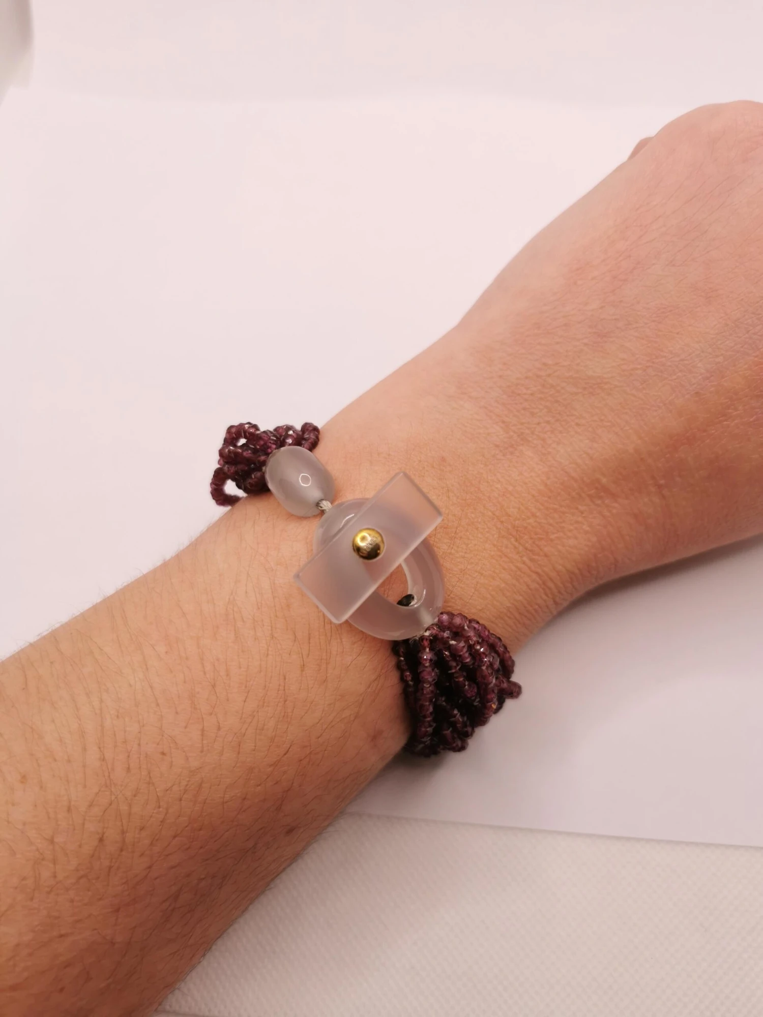 Unknown Rhodolite Garnet And Pink Sapphires Multi Strand Bakelite Bead Bracelet 10 Unknown Rhodolite Garnet And Pink Sapphires Multi Strand Bakelite Bead Bracelet – Image 8