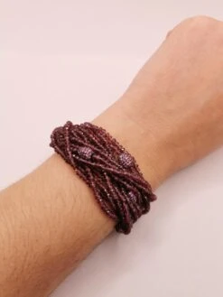 Unknown Rhodolite Garnet And Pink Sapphires Multi Strand Bakelite Bead Bracelet 16 Unknown Rhodolite Garnet And Pink Sapphires Multi Strand Bakelite Bead Bracelet -Mode Bijouterie Magasin IMG 20230510 161950 master