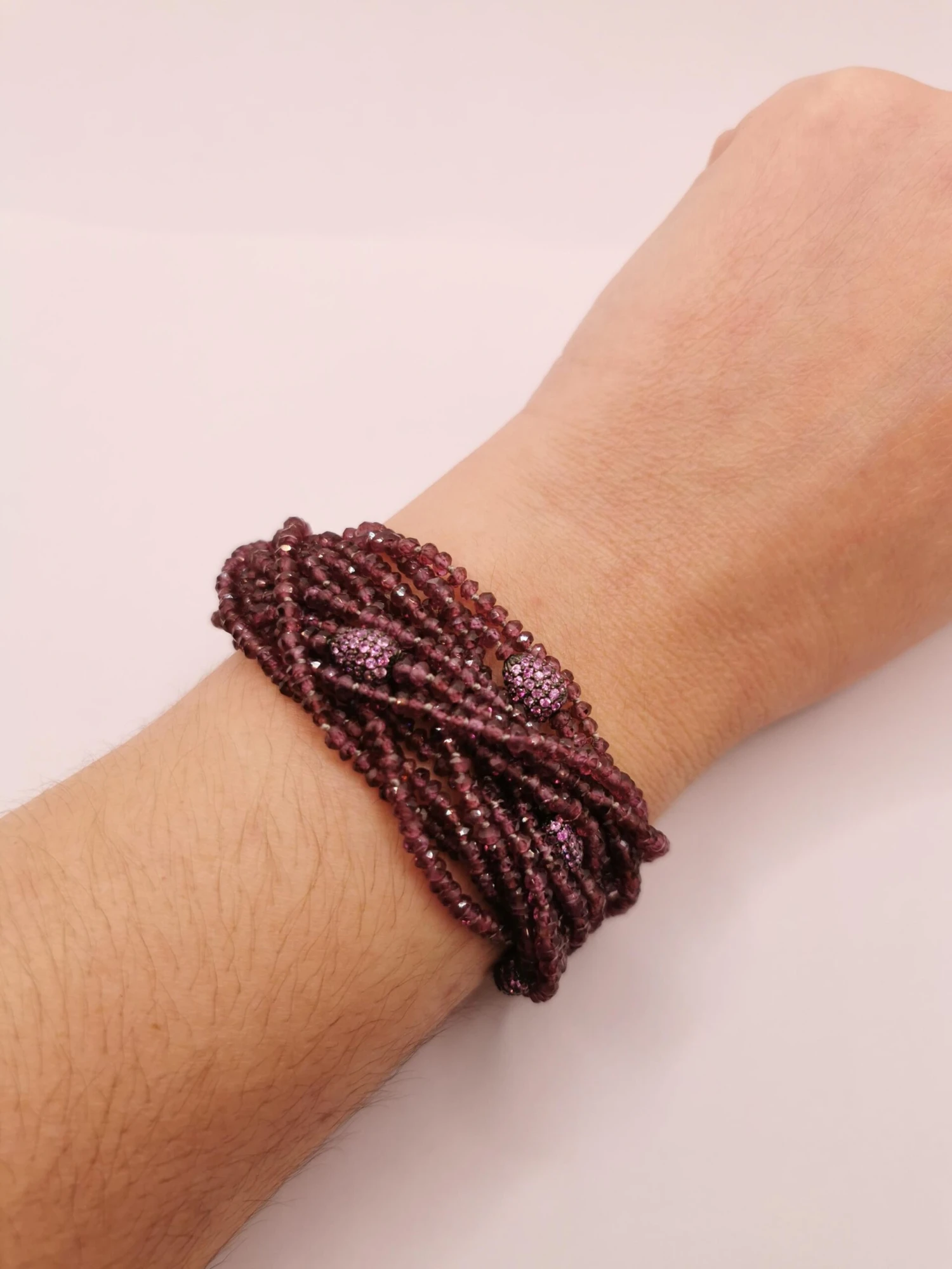 Unknown Rhodolite Garnet And Pink Sapphires Multi Strand Bakelite Bead Bracelet 9 Unknown Rhodolite Garnet And Pink Sapphires Multi Strand Bakelite Bead Bracelet – Image 7