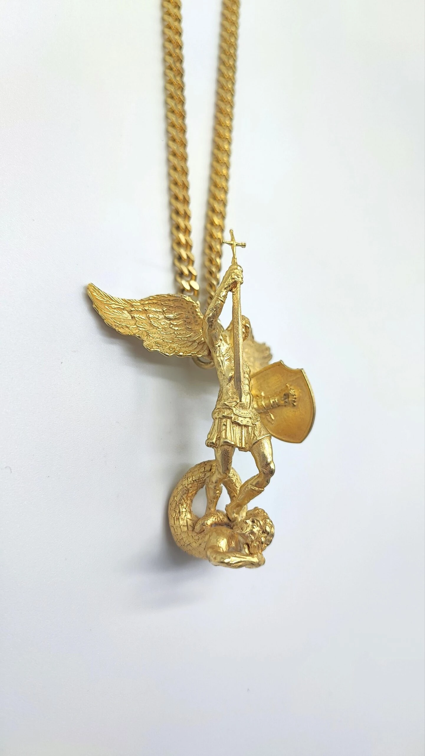 14 Kt Gold Necklace Saint Michael The Archangel 5 14 Kt Gold Necklace Saint Michael The Archangel – Image 3