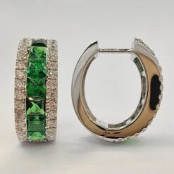 2.6 Carat Deep Green Tsavorite Diamond Huggie Hoop Earrings In 18k White Gold 12 2.6 Carat Deep Green Tsavorite Diamond Huggie Hoop Earrings In 18k White Gold -Mode Bijouterie Magasin IMG 20230619 191354 2 master
