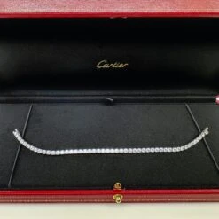 Cartier Essential Lines Round Diamond Tennis Bracelet 18 Karat White Gold Box -Mode Bijouterie Magasin IMG 2036 master