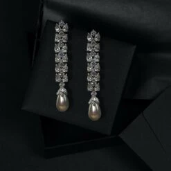 Vintage Costume Jewelry Diamanté Pearl Sterling Long Dangly Earrings 8 Vintage Costume Jewelry Diamanté Pearl Sterling Long Dangly Earrings -Mode Bijouterie Magasin IMG 2133 1 master