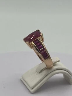 Unknown 2.95 Carat Ruby Ring 0.23 Carat Diamond 18 Karat Gold 14 Unknown 2.95 Carat Ruby Ring 0.23 Carat Diamond 18 Karat Gold -Mode Bijouterie Magasin IMG 2930 master