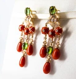 Mediterranean Red Coral White Diamond Green Tourmaline Yellow Gold Drop Earrings 22 Mediterranean Red Coral White Diamond Green Tourmaline Yellow Gold Drop Earrings -Mode Bijouterie Magasin IMG 3583 master