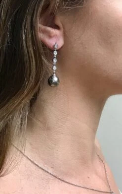 Unknown Earrings Tahitian Cultured Pearl Diamond White Gold 18 Karat 10 Unknown Earrings Tahitian Cultured Pearl Diamond White Gold 18 Karat -Mode Bijouterie Magasin IMG 36622 master