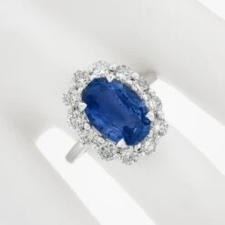 Platinum GIA Ceylon NO HEAT Oval Cornflower Blue Sapphire & Diamond Halo Ring 16 Platinum GIA Ceylon NO HEAT Oval Cornflower Blue Sapphire & Diamond Halo Ring -Mode Bijouterie Magasin IMG 4109 marked master