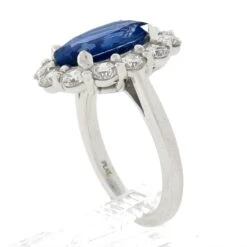 Platinum GIA Ceylon NO HEAT Oval Cornflower Blue Sapphire & Diamond Halo Ring 21 Platinum GIA Ceylon NO HEAT Oval Cornflower Blue Sapphire & Diamond Halo Ring -Mode Bijouterie Magasin IMG 4166 marked master