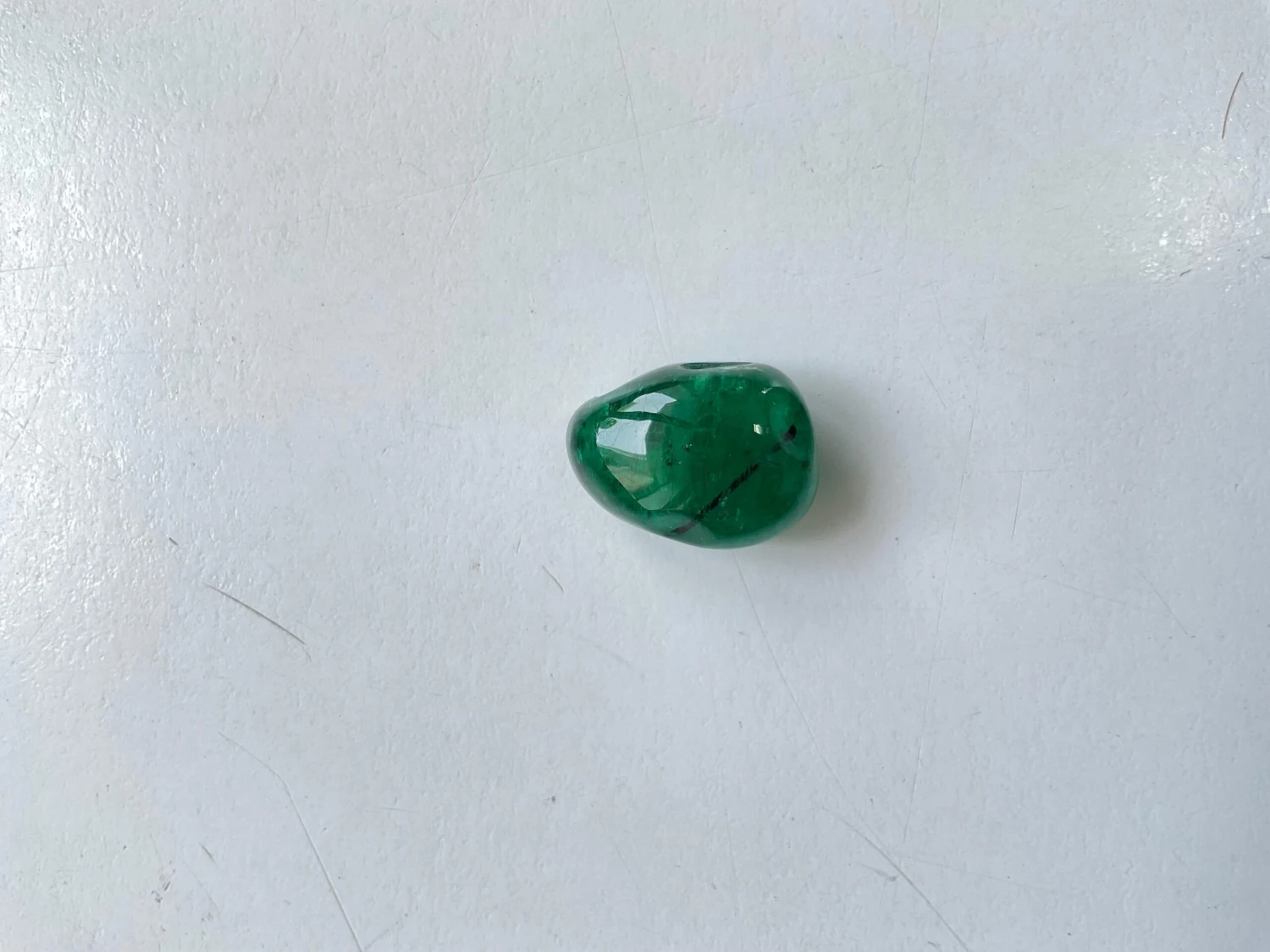 Unknown Zambian Vivid Green Emerald Smooth Tumbled Bead No Drill Hole Loose Gemstone 5 Unknown Zambian Vivid Green Emerald Smooth Tumbled Bead No Drill Hole Loose Gemstone – Image 3