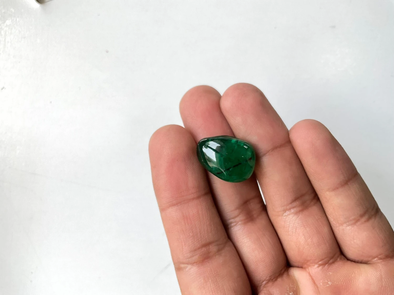 Unknown Zambian Vivid Green Emerald Smooth Tumbled Bead No Drill Hole Loose Gemstone 7 Unknown Zambian Vivid Green Emerald Smooth Tumbled Bead No Drill Hole Loose Gemstone – Image 5
