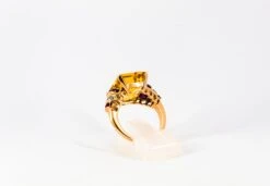 Art Deco Style 12.42 Carat White Diamond Ruby Citrine Yellow Gold Cocktail Ring -Mode Bijouterie Magasin IMG 4520 master
